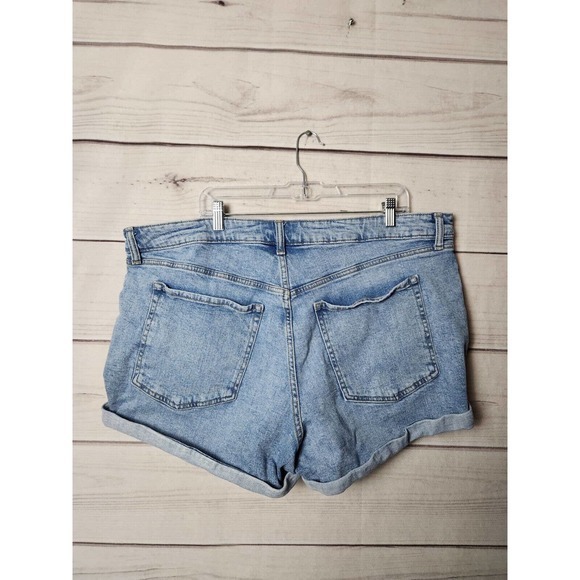 Old Navy Women's High-Waisted Button-Fly OG Straight Cuffed Jean Shorts Size 20 - Picture 2 of 8